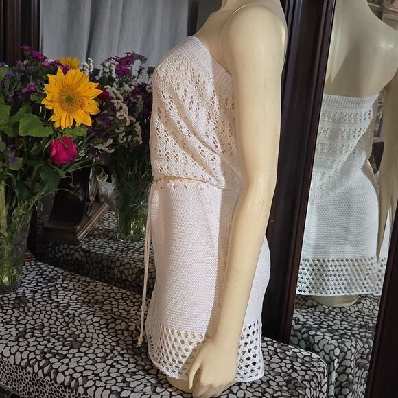 Crochet White Two-Piece Outfit - Picture 8 of 13